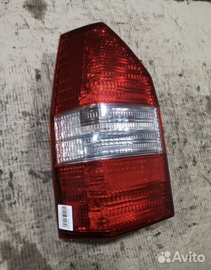 Стопы Mitsubishi chariot 1998 год