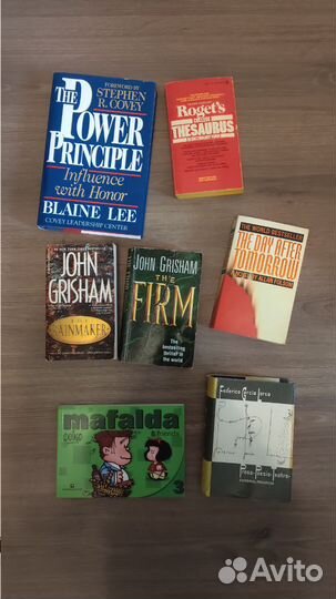 Книги на английском языке и на испанском языке