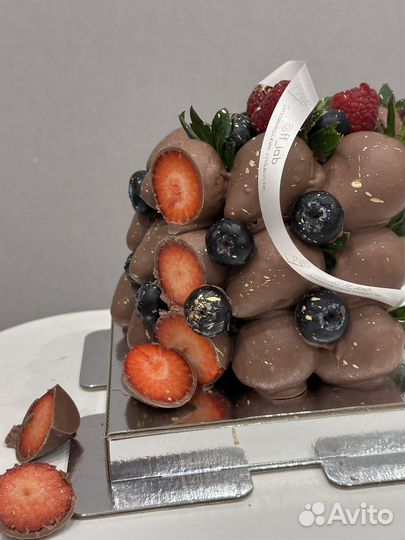 Торт из клубники в шоколаде