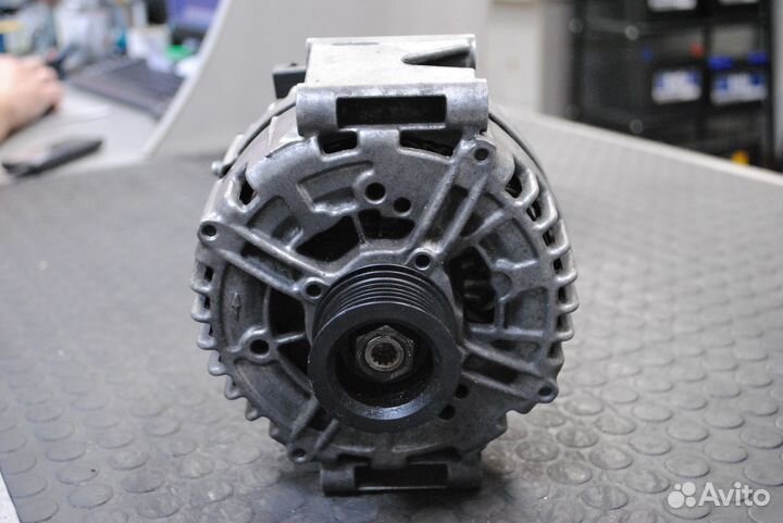 Генератор Mercedes Benz E350, S350, ML350 б/у