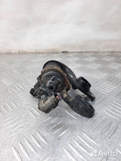 Клапан вентиляции топливного бака Opel Astra