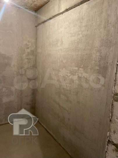 2-к. квартира, 81 м², 5/23 эт.