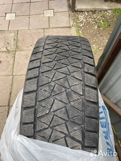 Bridgestone Blizzak DM-V2 245/70 R16 107S