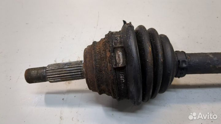 Полуось Volkswagen Polo, 2001