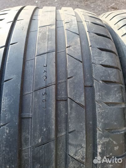 Nokian Tyres Hakka Black 275/40 R20