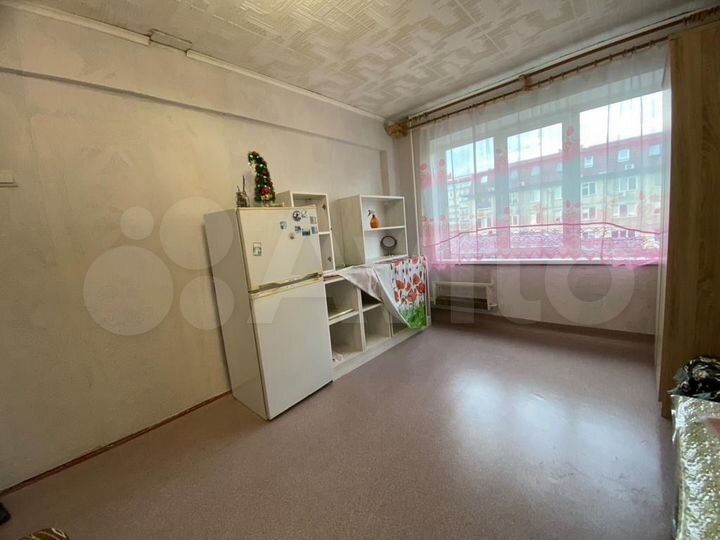 Комната 14 м² в 4-к., 4/5 эт.