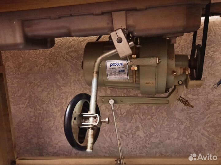 Швейная машина Pfaff