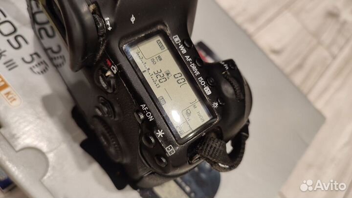 Canon 5D mark III body