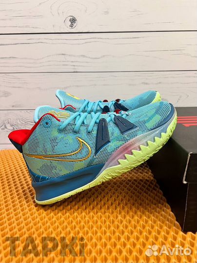 Nike Kyrie 7