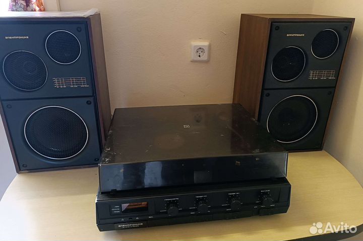 Проигрыватель винила электроника Д1-012 + колонки