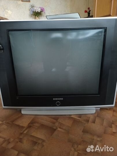 Телевизор samsung