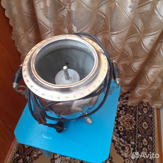 Электро чайник бу 3л 2000т.р