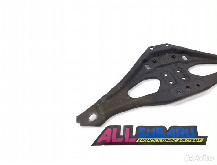 Распорка балки, подрамника передняя Subaru Impreza