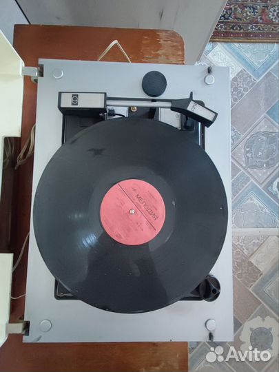 Проигрыватель винила СССР
