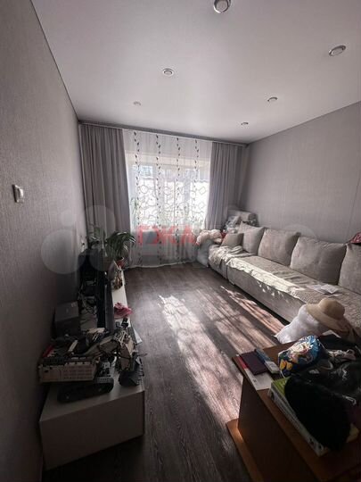 4-к. квартира, 98 м², 1/9 эт.