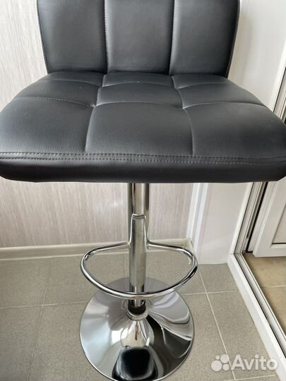 Стул для визажиста бровиста