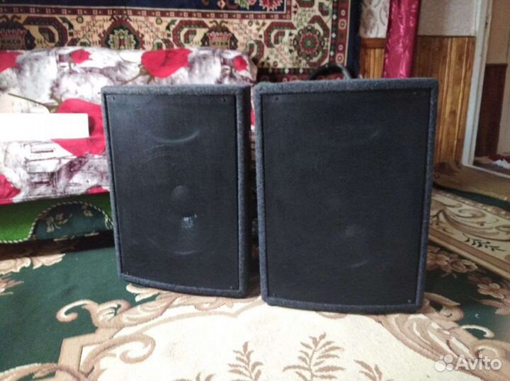 Продаю музыкальный аппаратура хорошем состоянии