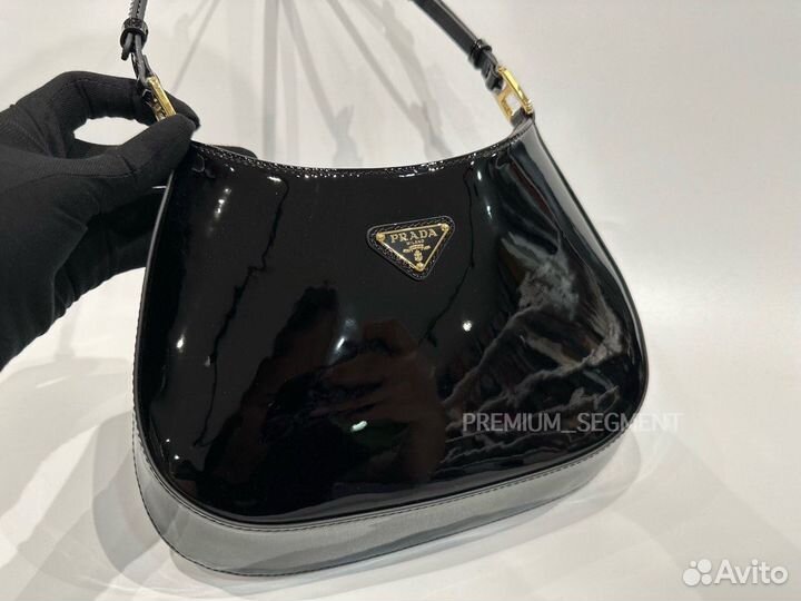 Сумка Prada Cleo лаковая