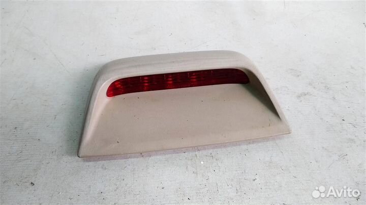 Фонарь задний дополнительный (стоп сигнал) Mazda
