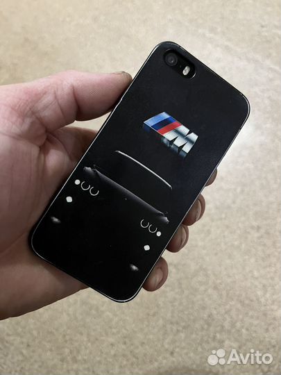 iPhone SE, 32 ГБ