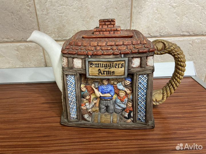 Коллекционный чайник Smugglers Arms
