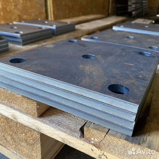 Закладная пластина 300х300х6