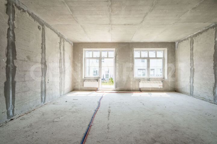 3-к. квартира, 200 м², 1/3 эт.