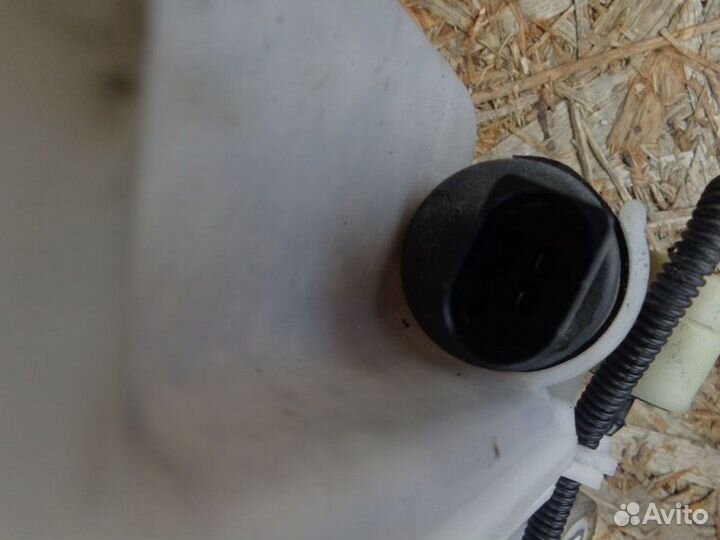 Бачок стеклоомывателя Audi A6 C6 BVJ