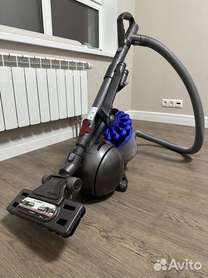Пылесос Dyson dc 37