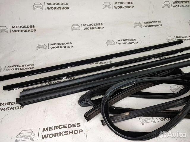 Молдинги боковых стёкол W203 coupe