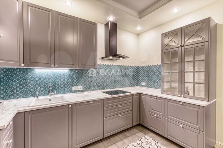 3-к. квартира, 84 м², 13/30 эт.