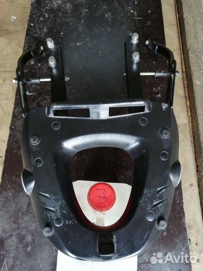 Кранштейн крепления центр. кофра honda vfr 800