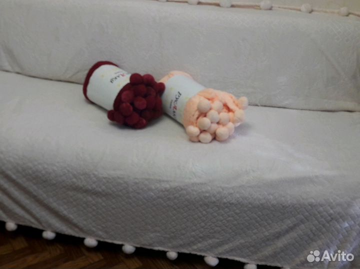 Пледы с бумбонами