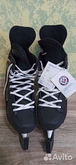 Коньки хоккейные