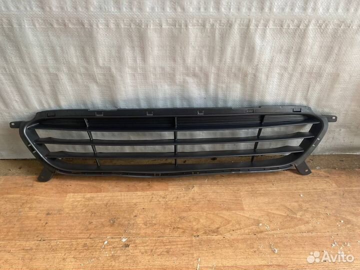 Решетка бампера нижняя Hyundai Solaris 1 2011-2017