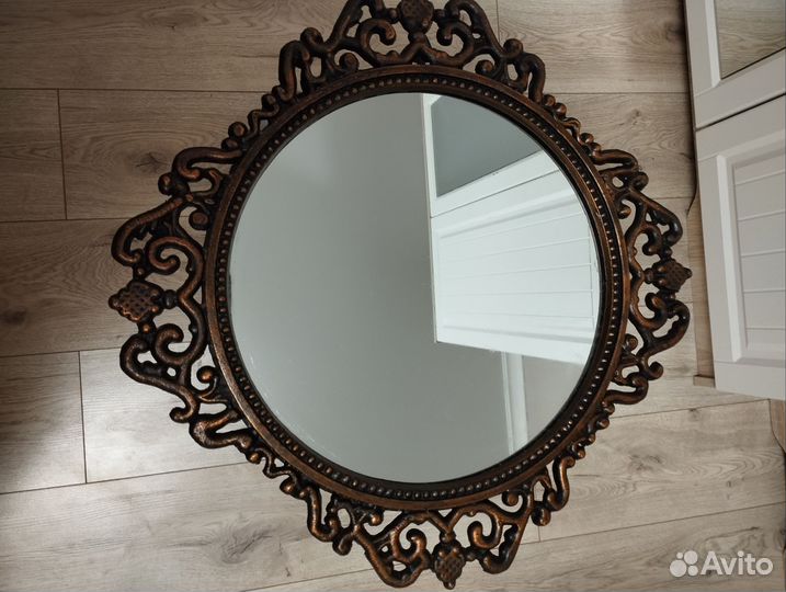 Зеркало настенное