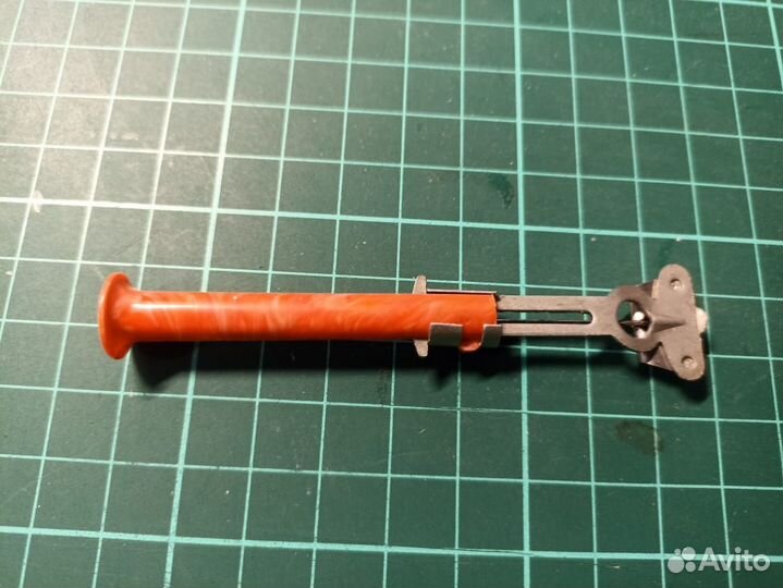 Иглы, наперсток, копирователь, поднятие петель