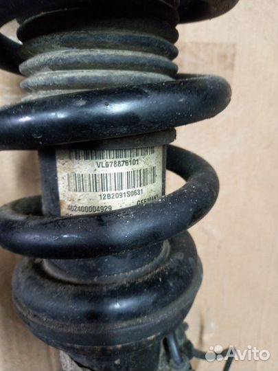 Стойка в сборе перед.левая BMW X5M X6M E70 E71