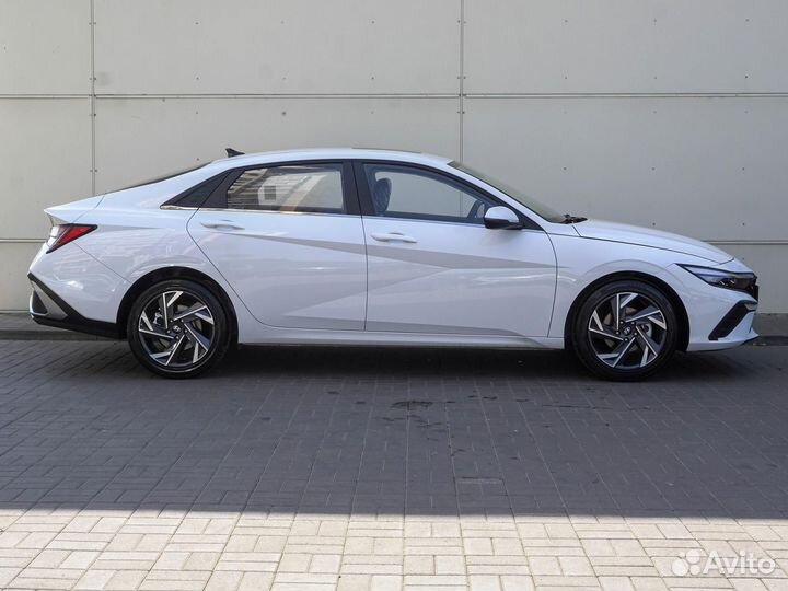 Hyundai Elantra 1.5 CVT, 2024, 73 км