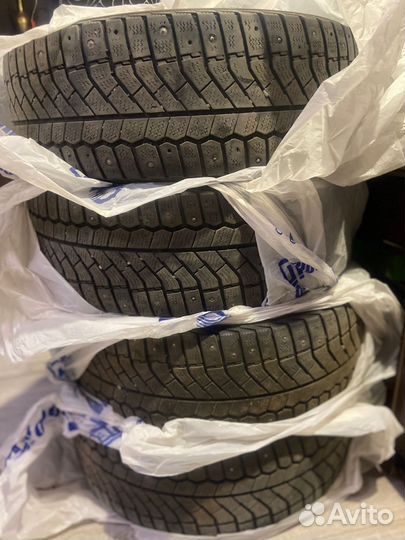 Viatti Brina Nordico V-522 215/55 R17