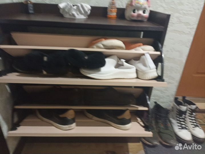 Обувница в прихожую закрытая новая
