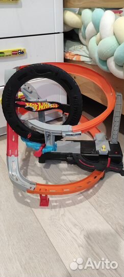 Hot wheels гоночный трек Шиномонтажная мастерская