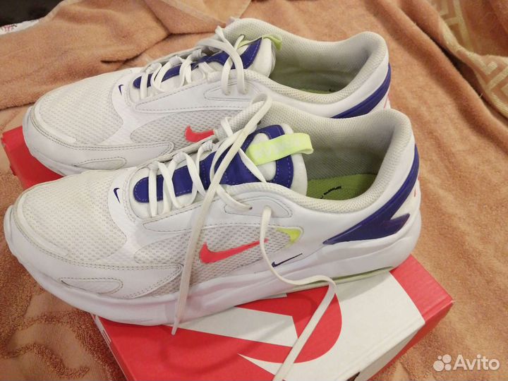 Кроссовки Найк р. 43