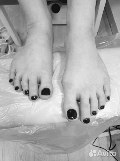 Аппаратный педикюр