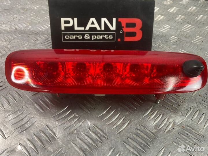 Стоп-сигнал дополнительный задний Hyundai Santa Fe