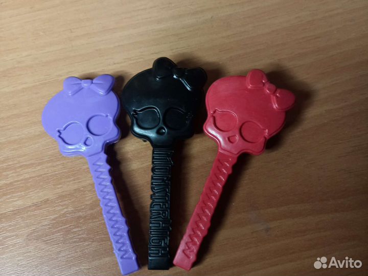 Расчески монстер хай