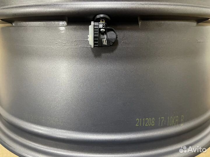 Новые оригинальные литые диски Geely Tugella R20