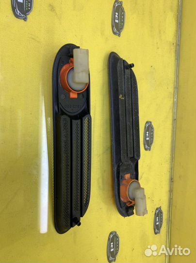 Повторитель в крыло Mini cooper R50 2001-2006