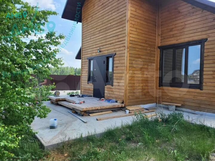 Коттедж 144 м² на участке 12 сот.