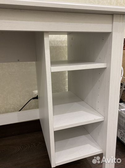 Письменный стол IKEA белый